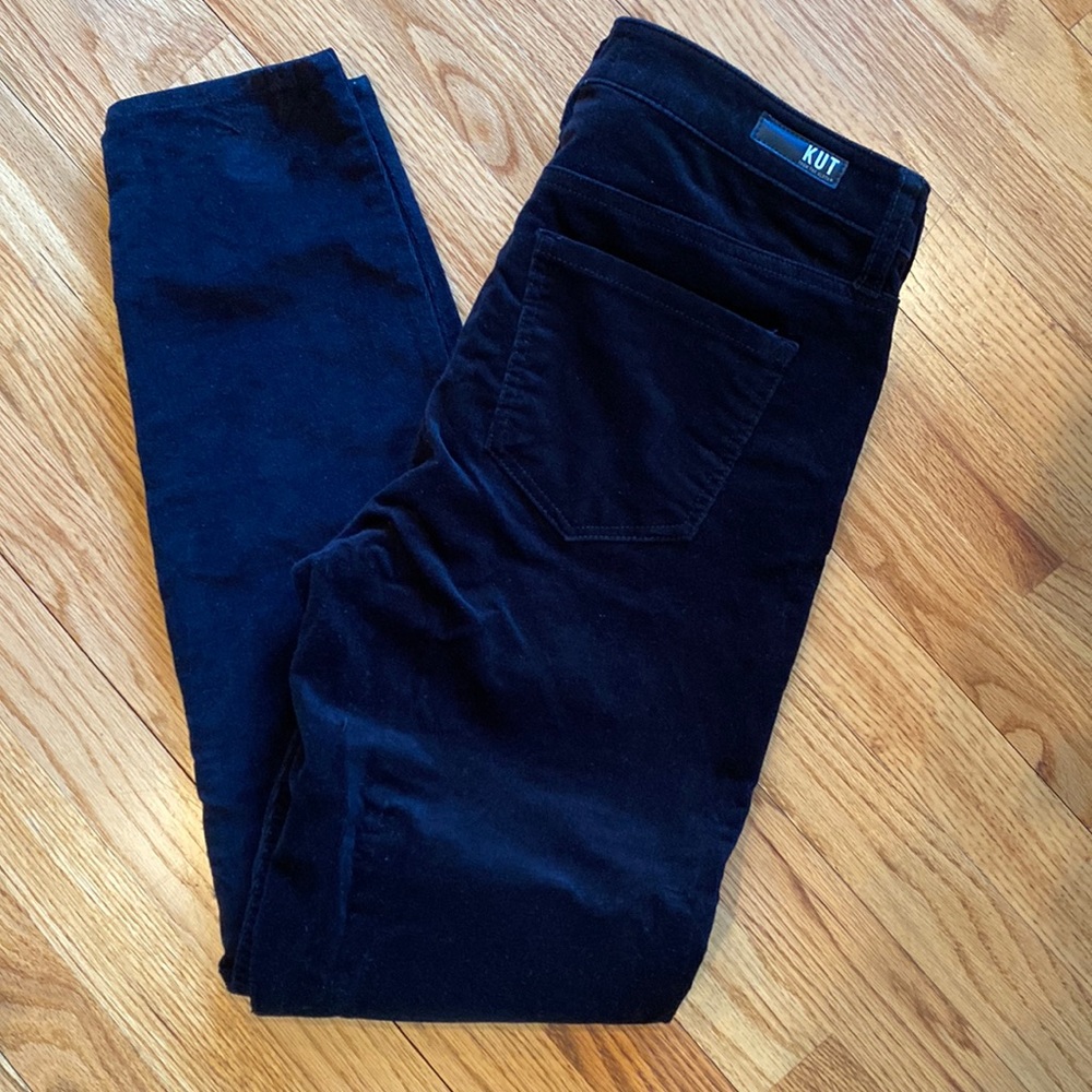 🥰KUT From The Kloth. Black corduroy. Size 8